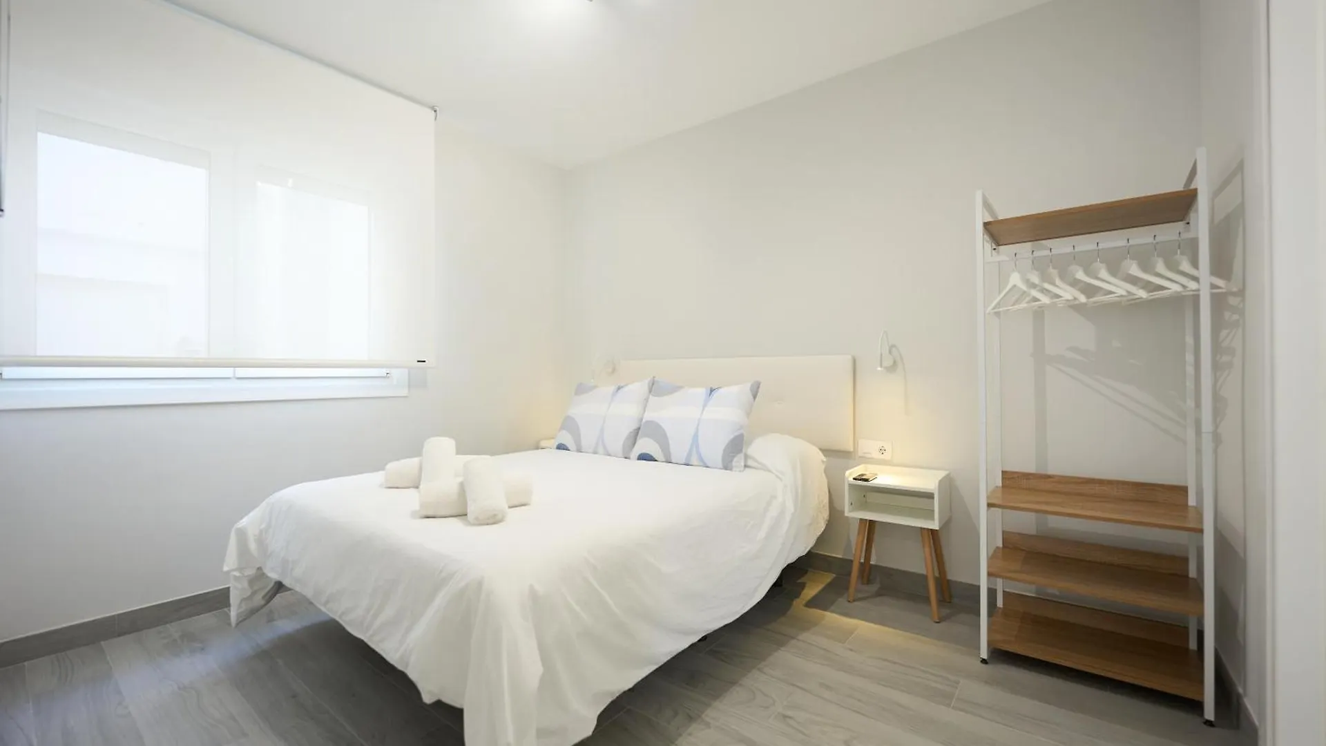 אלמריה Paseo Maritimo - Apartamento A Estrenar, A Pie De Playa, Con 2 Banos 0*,