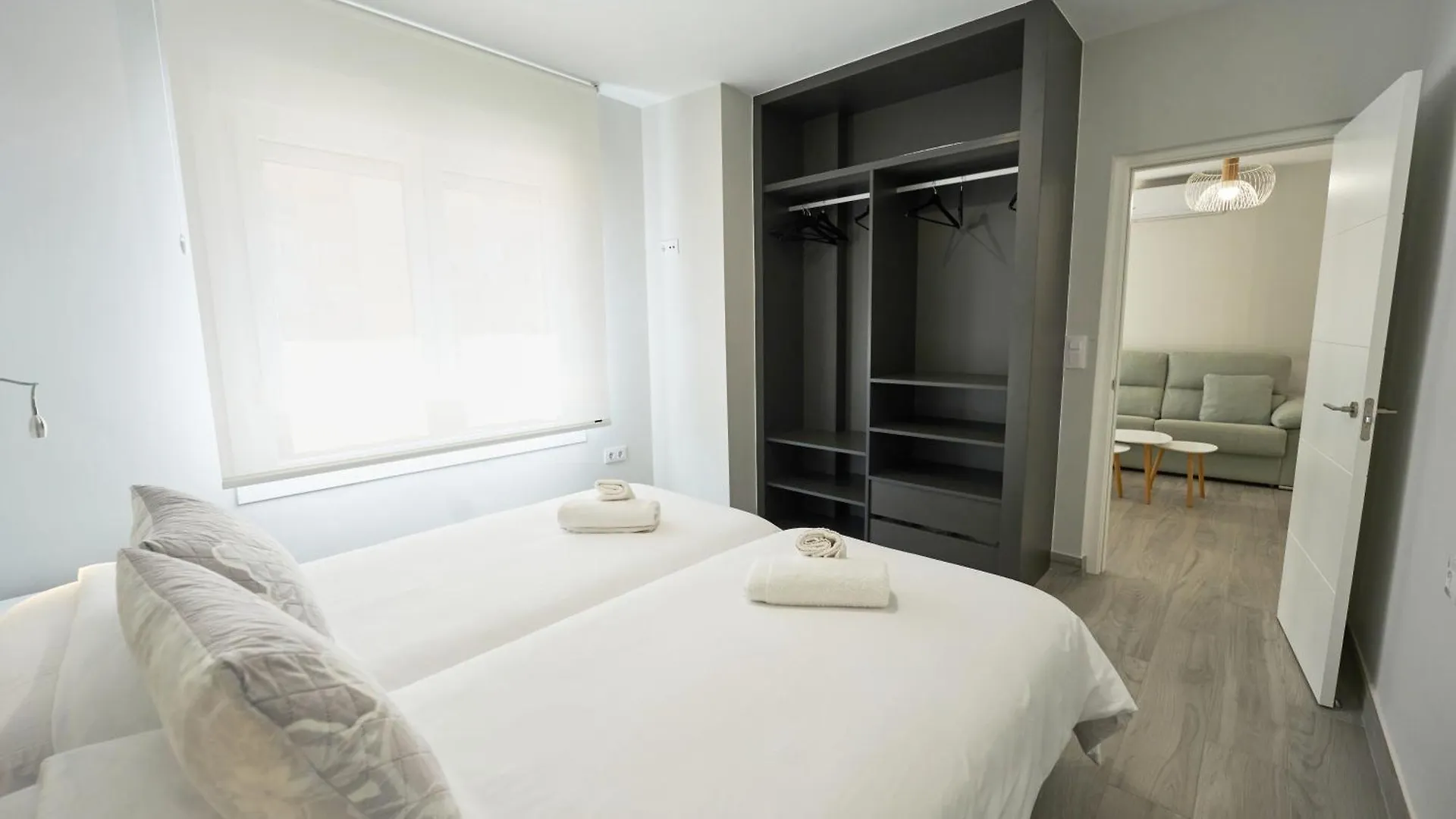 אלמריה Paseo Maritimo - Apartamento A Estrenar, A Pie De Playa, Con 2 Banos 0*,  ספרד