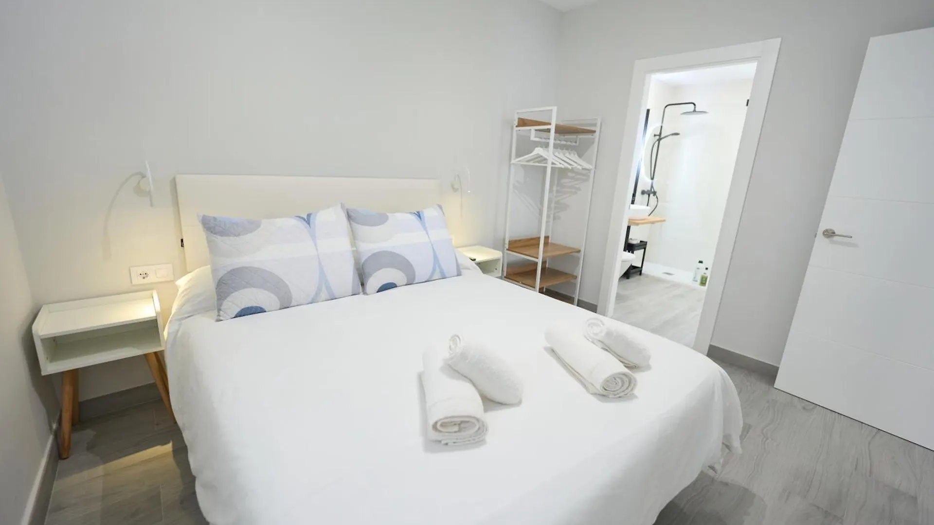 אלמריה Paseo Maritimo - Apartamento A Estrenar, A Pie De Playa, Con 2 Banos 0*,